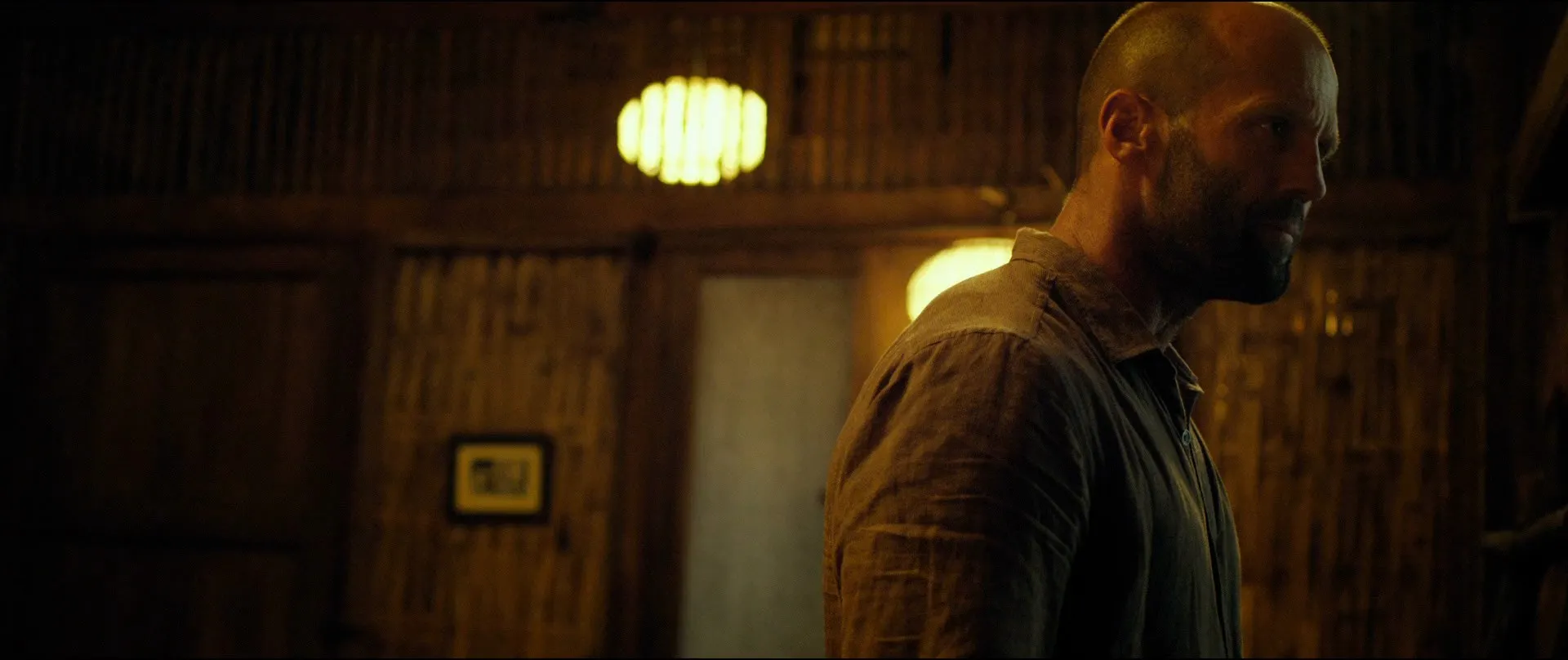 Mechanic: Resurrection (2016) Hindi Dual Audio 720p BluRay [1GB] Screenshot