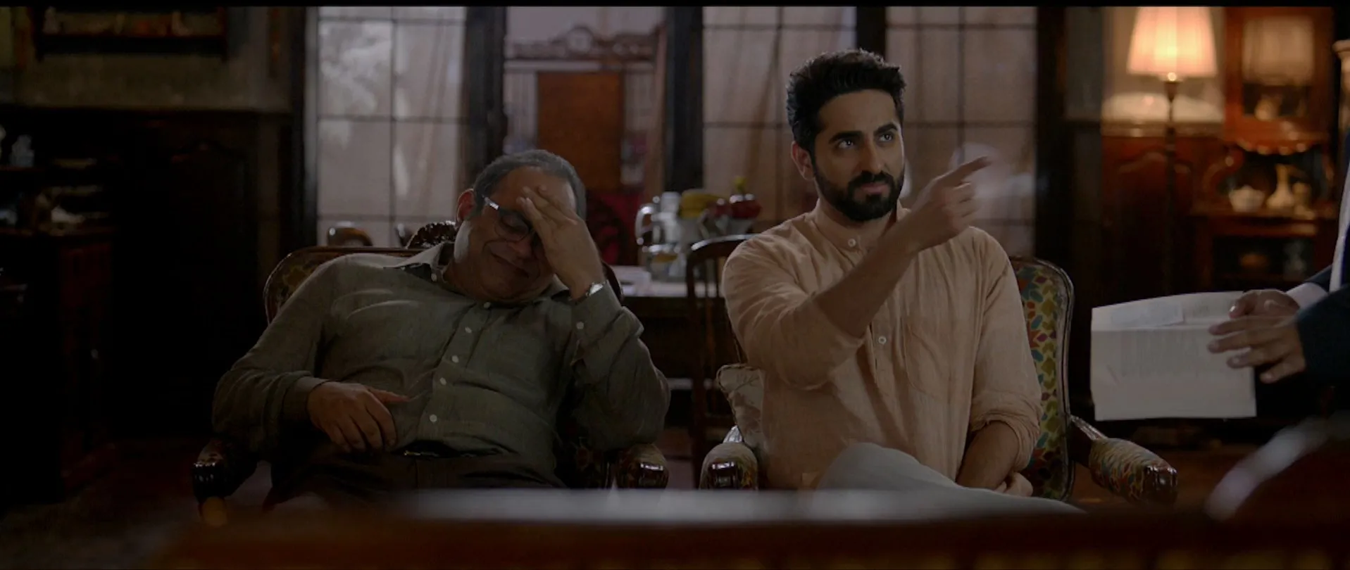 Meri Pyaari Bindu 2017 Full Movie DVDRip 720p [700MB] Download Screenshot