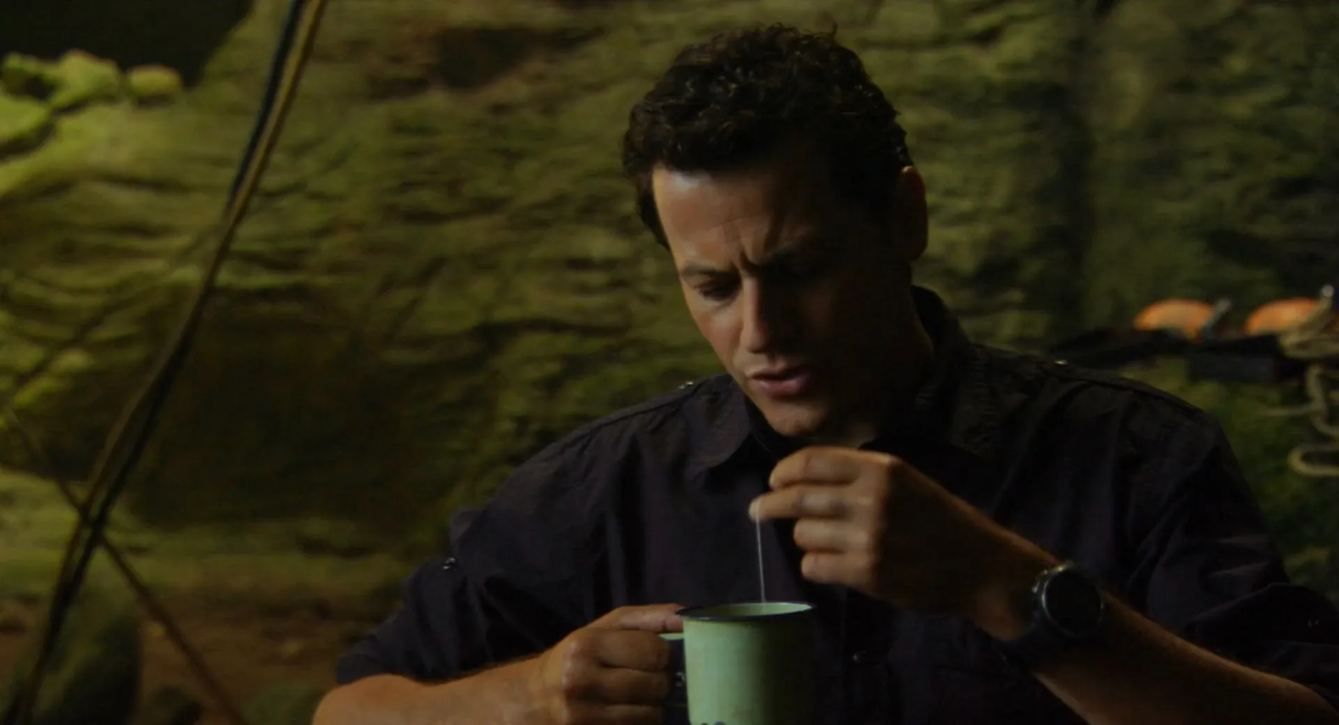 Sanctum (2011) Hindi Dual Audio 480p BluRay 400MB Screenshot