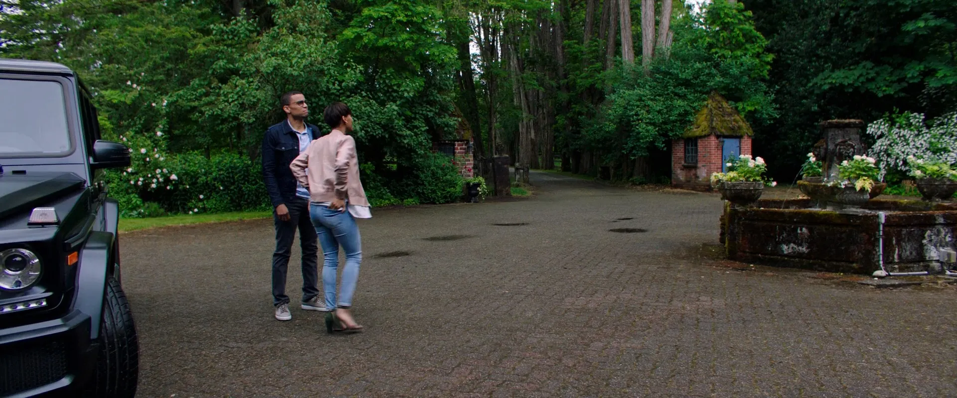 The Intruder (2019) Hindi Dual Audio 720p HDRip [1GB] Screenshot