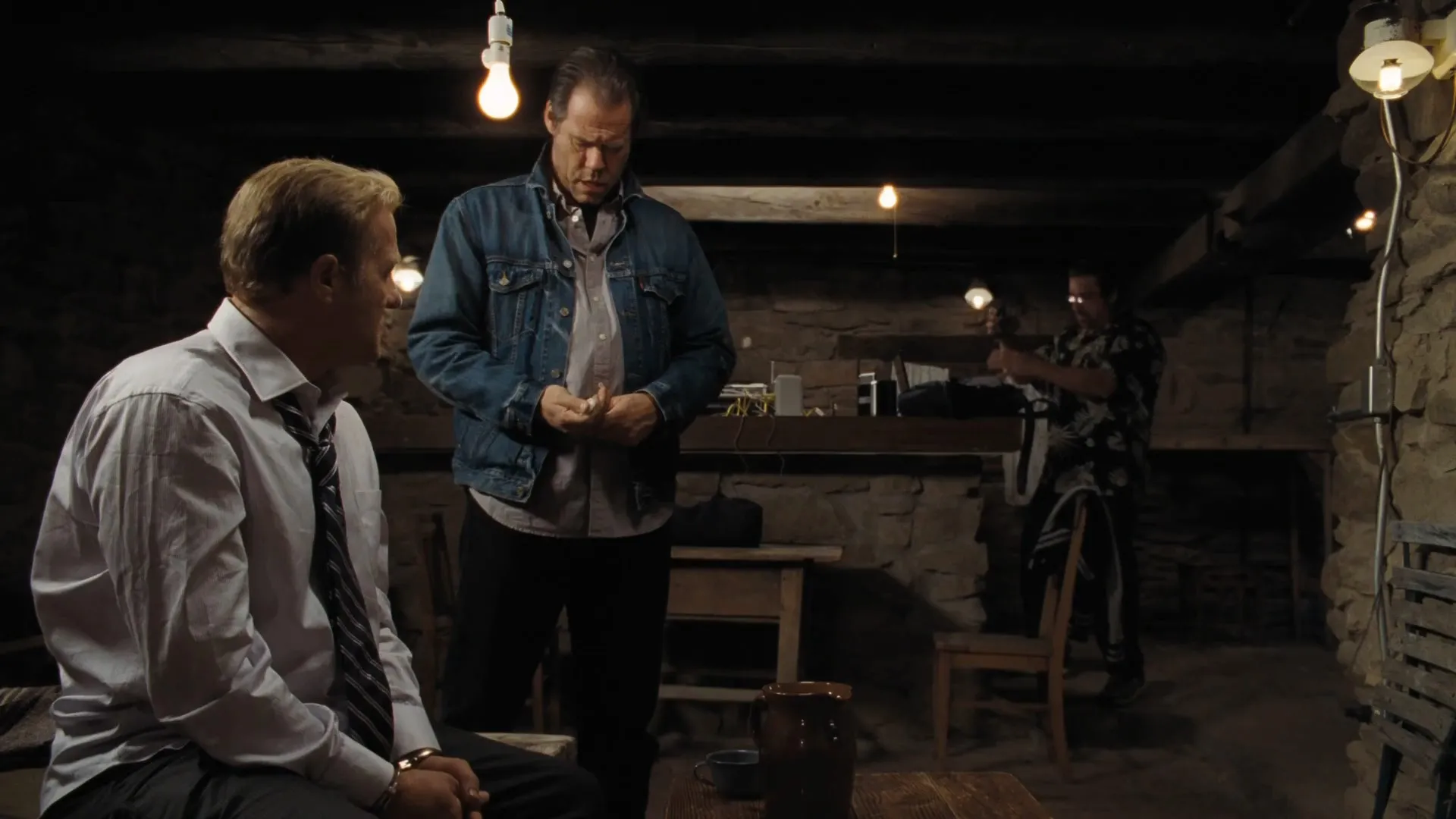 The Reunion (2011) Hindi Dual Audio 480p HDRip 300MB Screenshot
